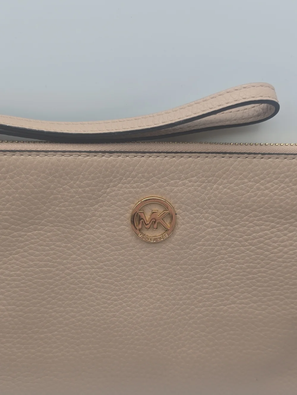 Michael Kors Nude Beige W/ Gold Hardware & MK Clutch/Wristlet (NWOT)✨️